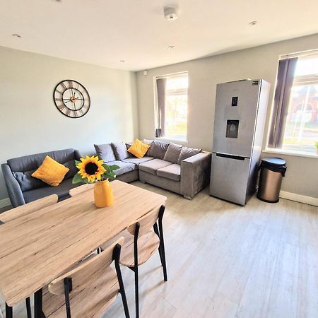 Central Reading Modern 3Br Flat - Walk To Station And High Street Экстерьер фото