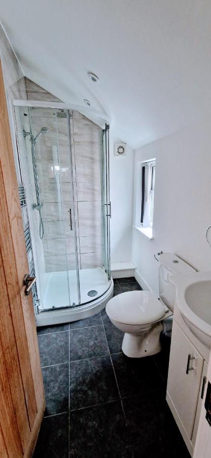 Central Reading Modern 3Br Flat - Walk To Station And High Street Экстерьер фото