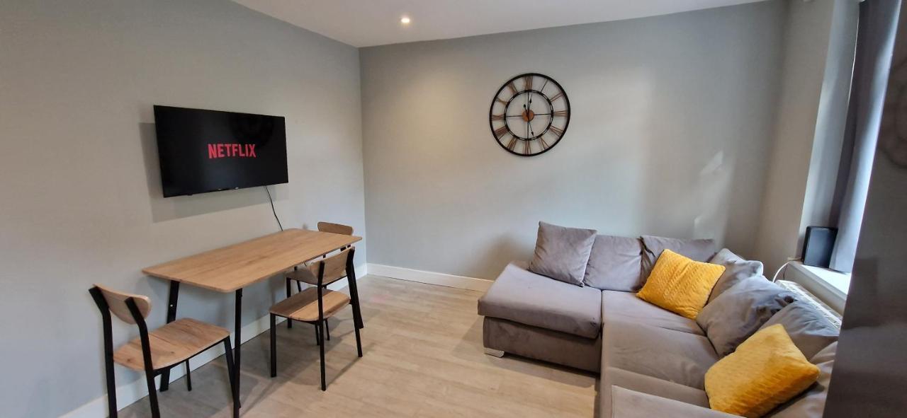 Central Reading Modern 3Br Flat - Walk To Station And High Street Экстерьер фото