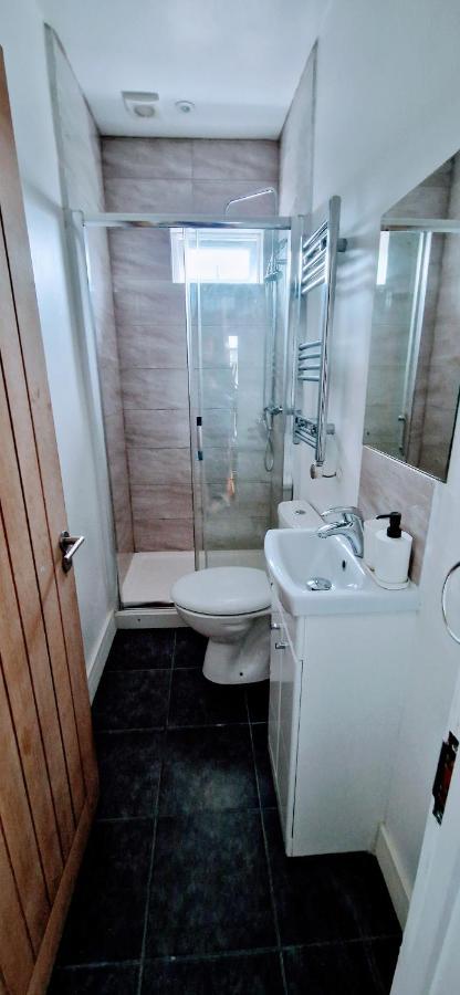 Central Reading Modern 3Br Flat - Walk To Station And High Street Экстерьер фото